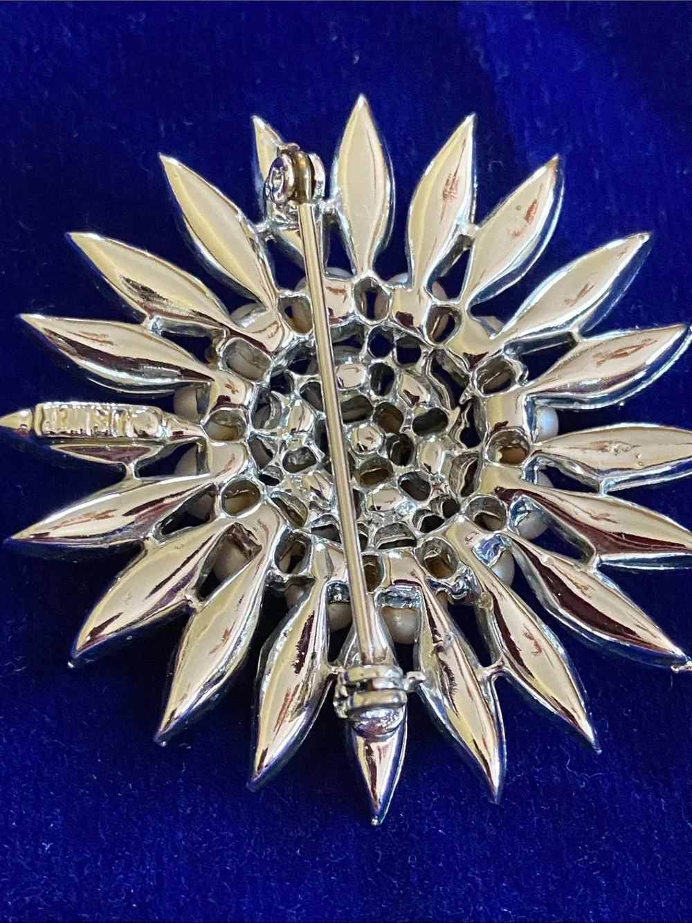 Vintage Lisner Stamped Stunning Pearl Crystal Sunburst Brooch